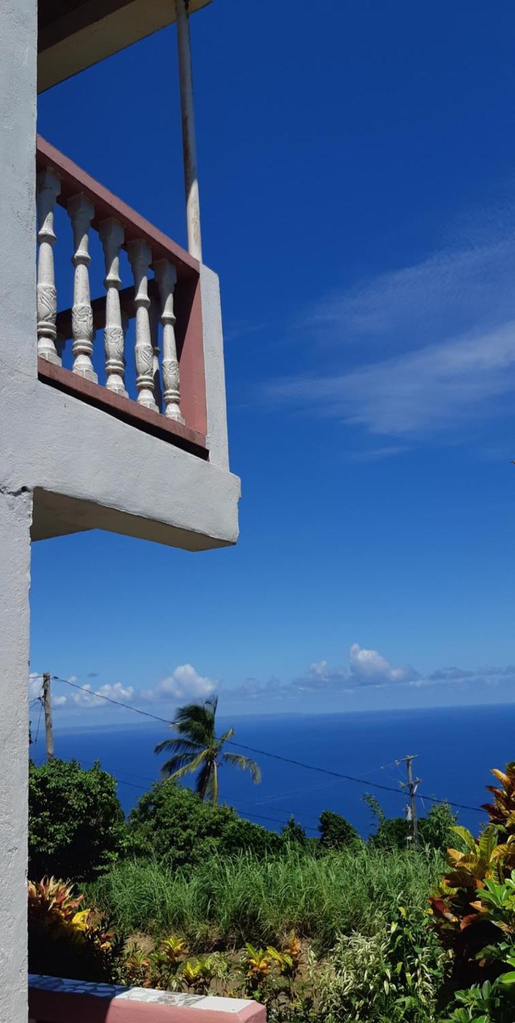 "Sunrise Inn" Nature Island Dominica Penville Экстерьер фото