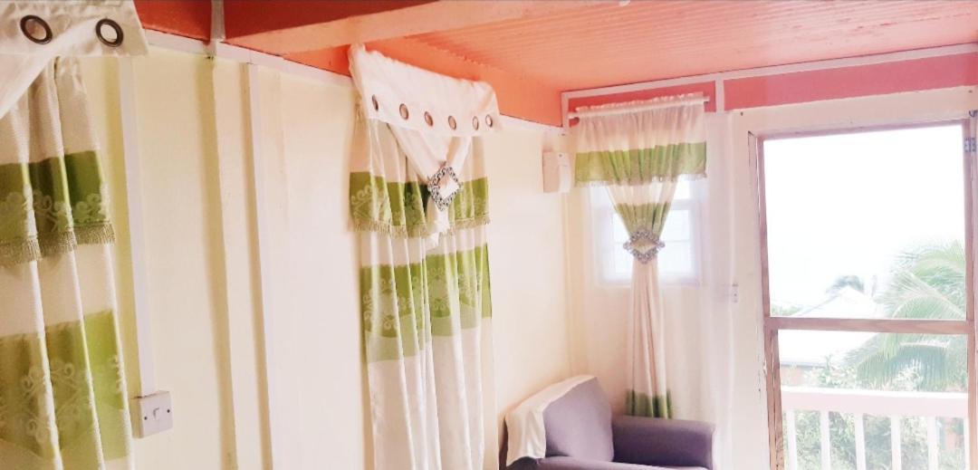 "Sunrise Inn" Nature Island Dominica Penville Экстерьер фото